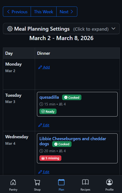 Meal plan calendar in dark mode